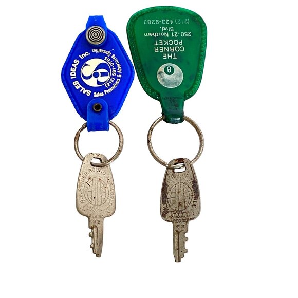 Vintage Oshkosh Luggage Keys Reg 62 Precut Key Fobs Corner Pocket NY Sales Ideas - Picture 1 of 10